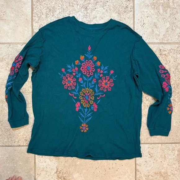 Natural Life Aida Embroidered Thermal Shirt Teal Folk Bouquet Size: S/M - Picture 4 of 6